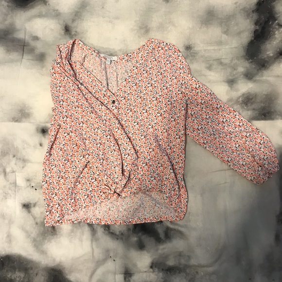 Floral Top - Picture 2 of 3